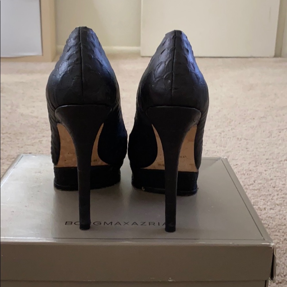 BCBG Glazed python pump - Picture 2 of 6